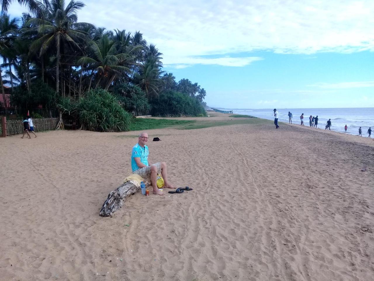 Kuma Beach Side Villa Wadduwa Exterior foto